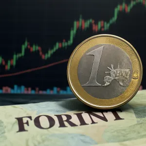 Hungary’s Forint Surges Past 360 Per Euro for First Time in Four Years