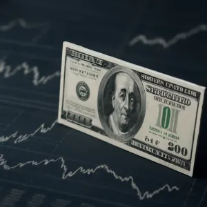 Dollar Remains Strong Ahead of Key Trump Deadline